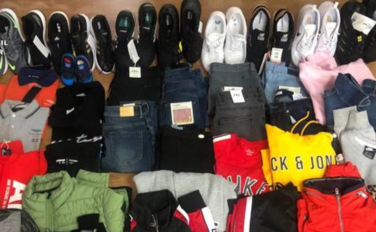 Efectos intervenidos a los presuntos ladrones.