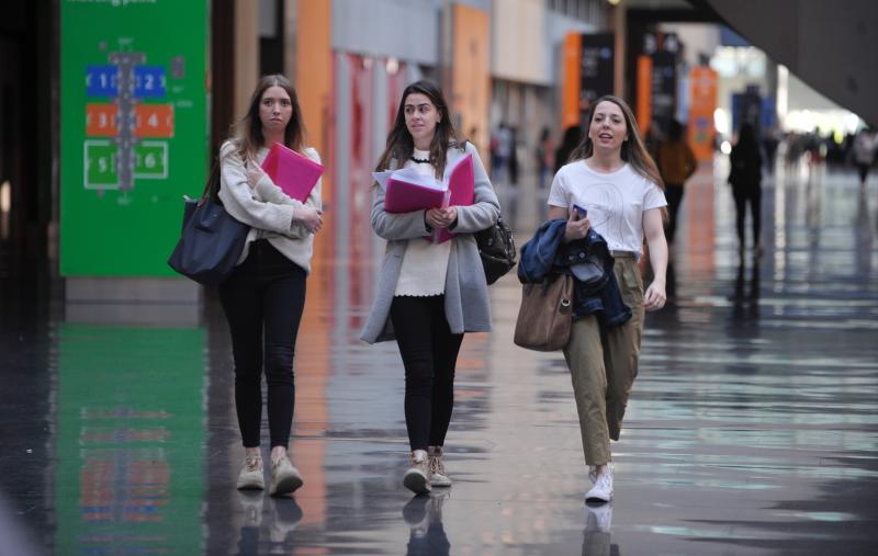 6.416 aspirantes optan a una plaza de maestro, 95 para plazas de profesor de conservatorio y 56 para escuelas oficiales de idiomas