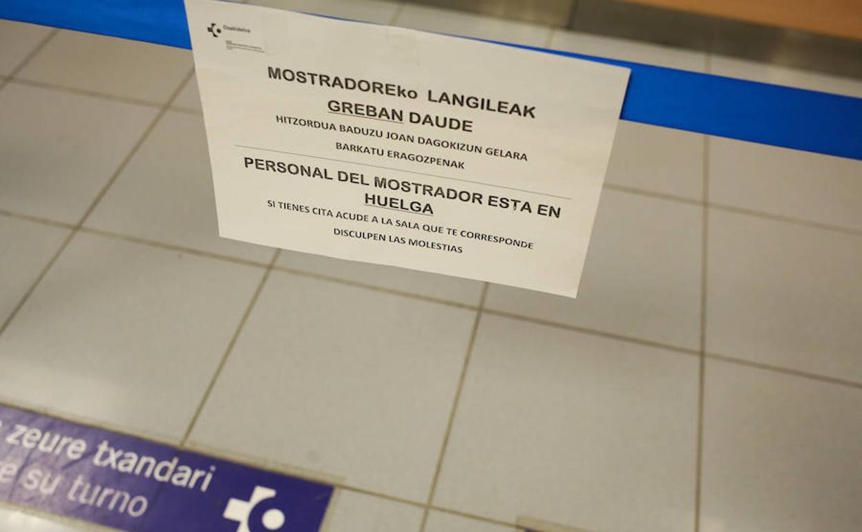 «Me caí anoche y tengo una herida en el codo, ¿puede atenderme alguien?»