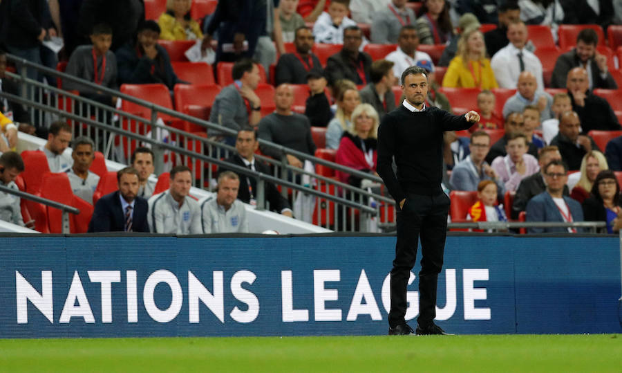 Luis Enrique dirige a la selección en Wembley en un encuentro ante Inglaterra.