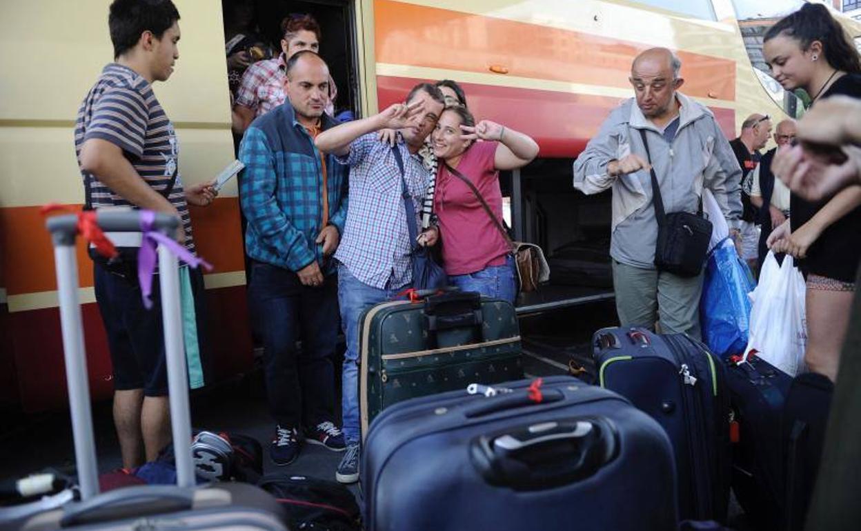 Adimen desgaitasuna duten pertsonak lagundu nahi? Gorabidek 50 plaza zabaldu ditu abuzturako