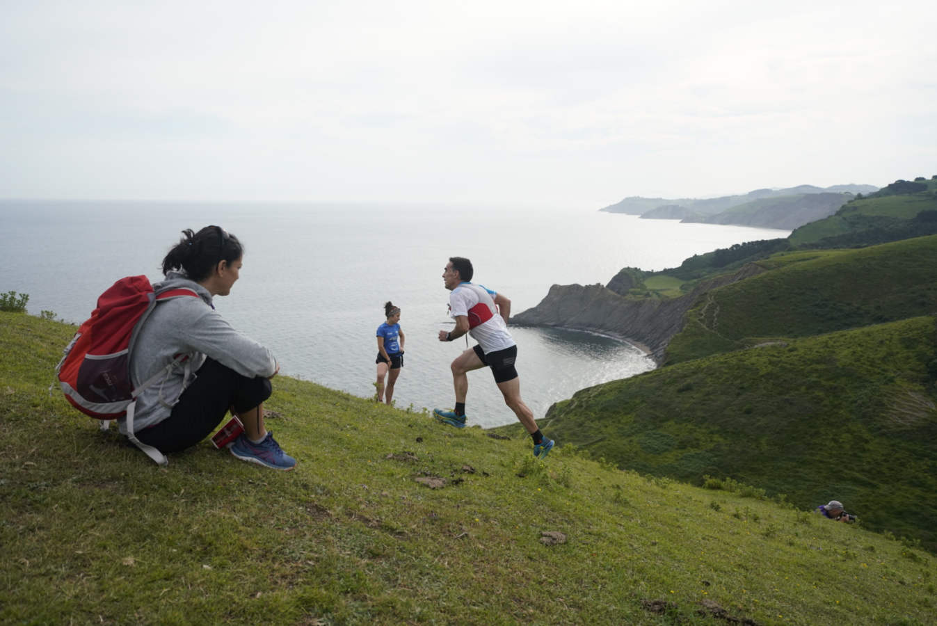 Gran ambiente el que se ha vivido en las carreras del Flysch Trail, donde el calor ha sido protagonista y ha hecho mella en los corredores.