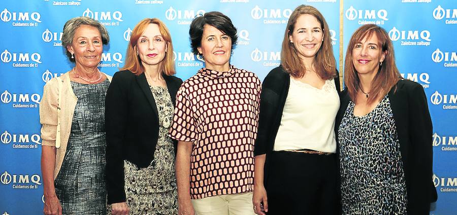 Txus Ruiz de Ocenda, Mercedes Bayón, Teresa Aranguren, Elena Zabala y Nuria Cudolá.