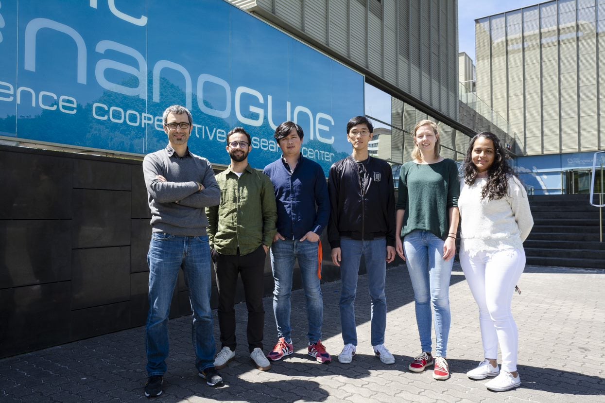 Integrantes del centro vasco de investigación en nanociencia CIC nanoGUNE