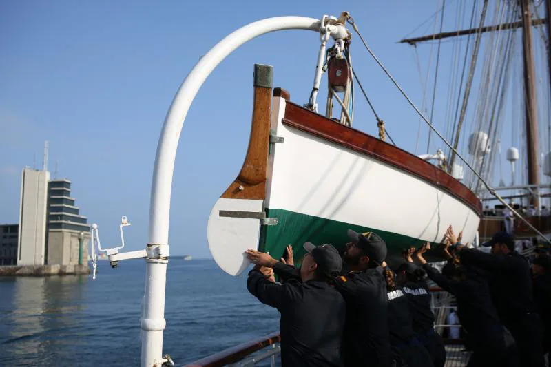 Fotos: El &#039;Juan Sebastián Elcano&#039; parte a Getaria