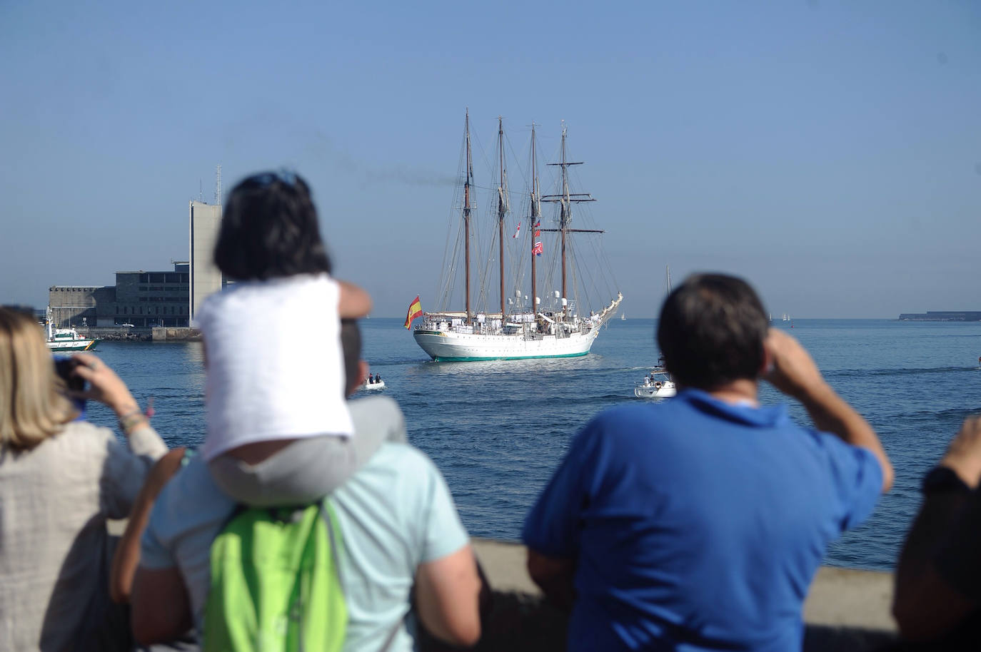 Fotos: El &#039;Juan Sebastián Elcano&#039; zarpa de Getxo
