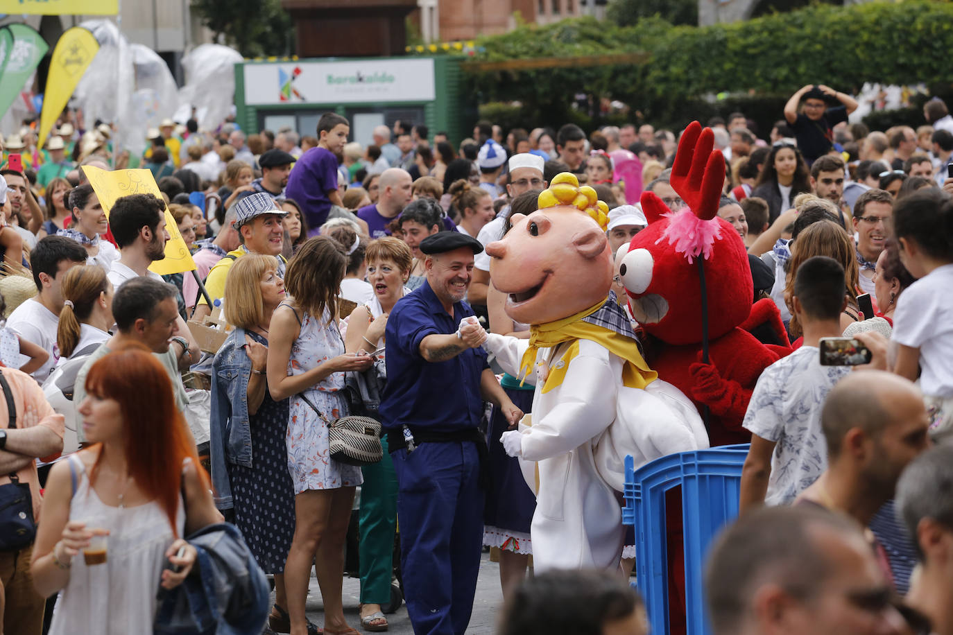La localidad fabril, inmersa en los 'cármenes'