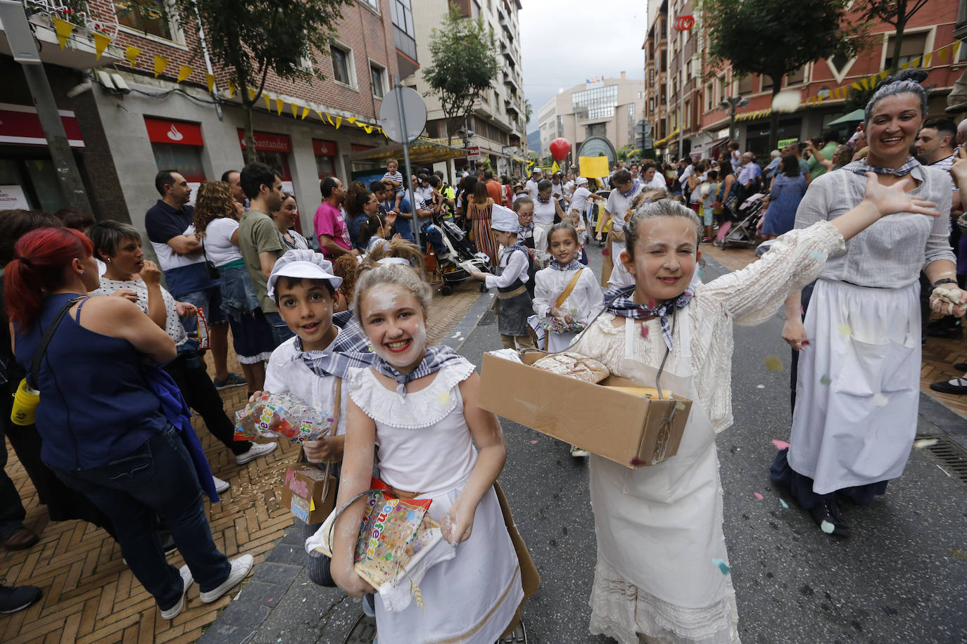 La localidad fabril, inmersa en los 'cármenes'