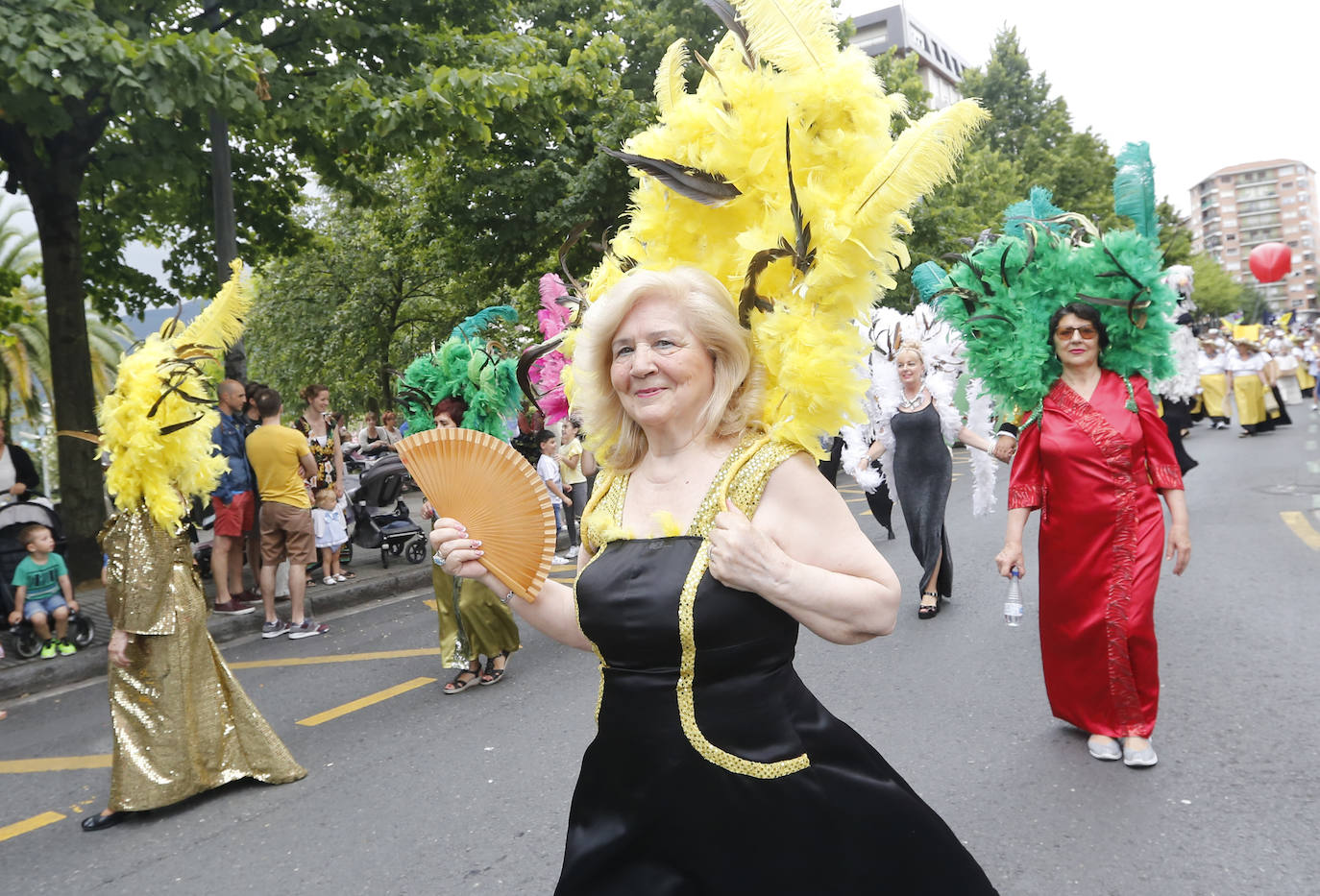 La localidad fabril, inmersa en los 'cármenes'