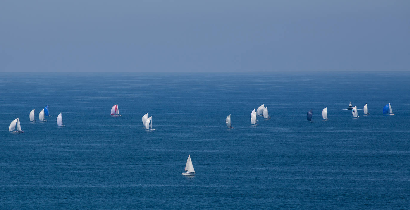 Fotos: El Mundial de vela comienza en Getxo