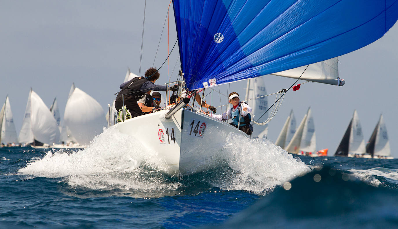 Fotos: El Mundial de vela comienza en Getxo