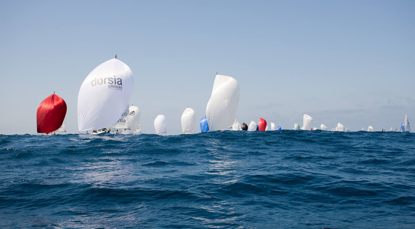 Fotos: El Mundial de vela comienza en Getxo