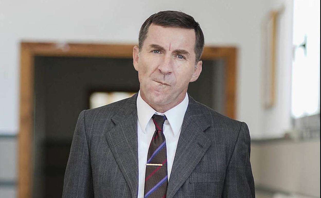 Antonio de la Torre, caracterizado como Melitón Manzanas en el rodaje en Irún de 'La línea invisible'.