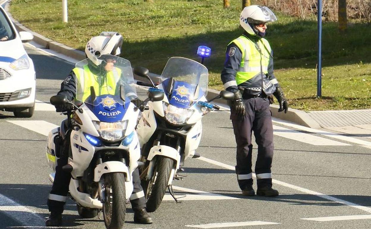 Agentes de la Policía Local detuvieron al presunto ladrón del patinete.