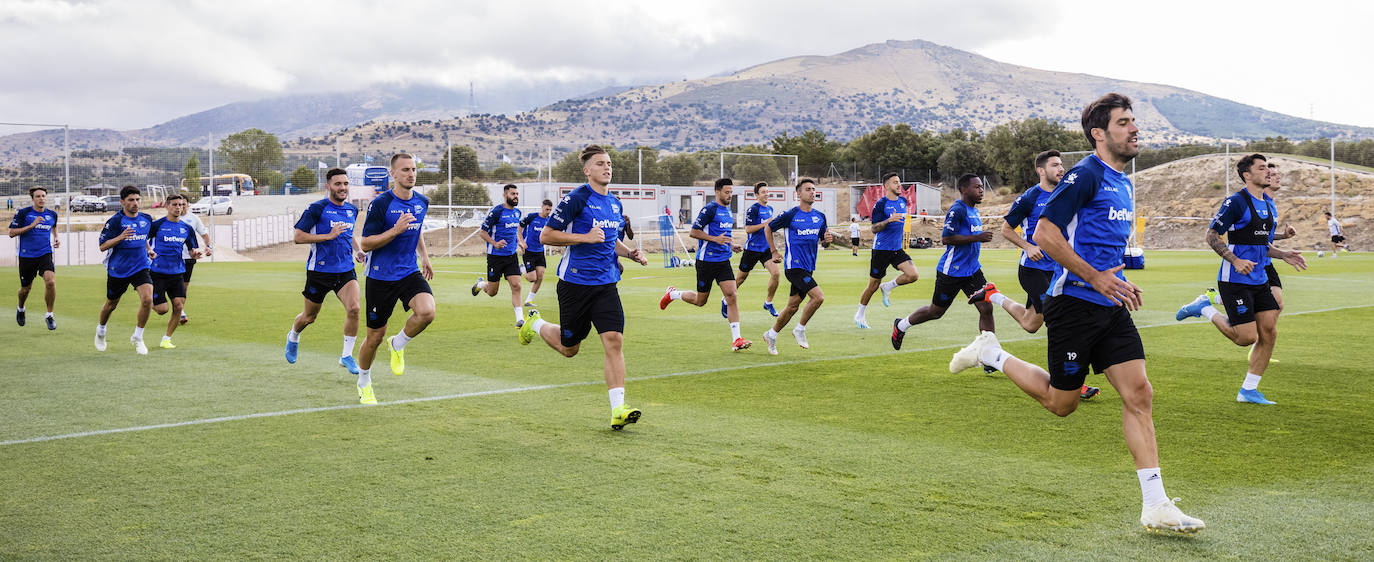 Fotos: El Alavés trabaja en Los Ángeles de San Rafael