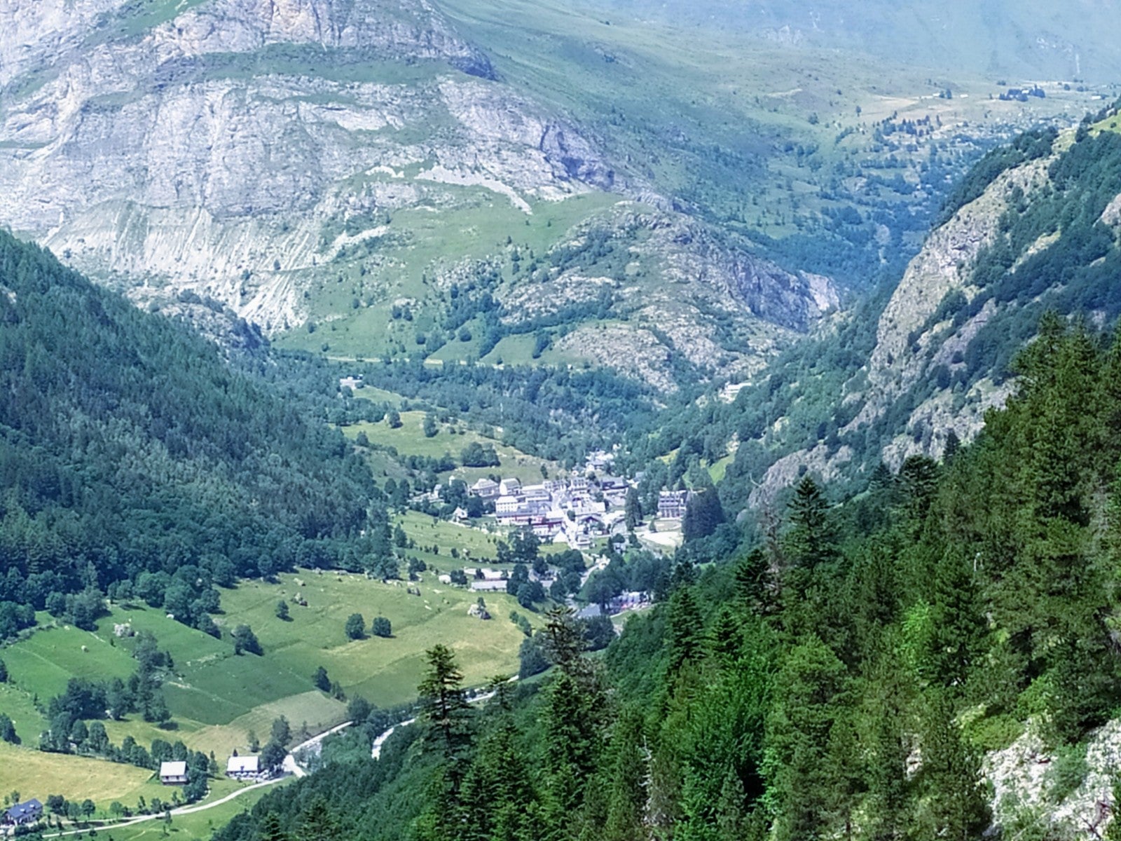 Gavarnie, visto desde las alturas.