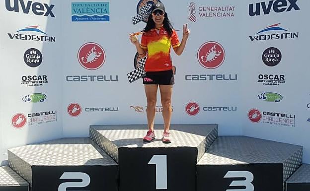 La vizcaína en lo más alto del podio. 