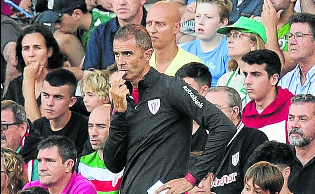 Gaizka Garitano, en la banda de El Sardinero. 