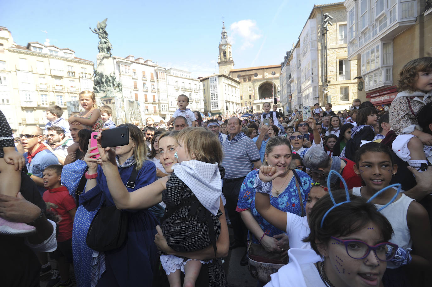 Fotos: Búscate en la baja de Edurne y Celedón txiki de La Blanca 2019