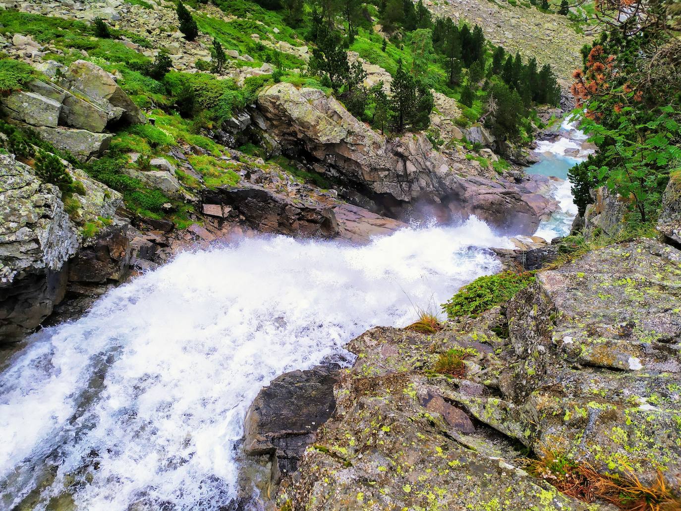 La cascada de Esplumouse es otro de los atractivos de la ruta