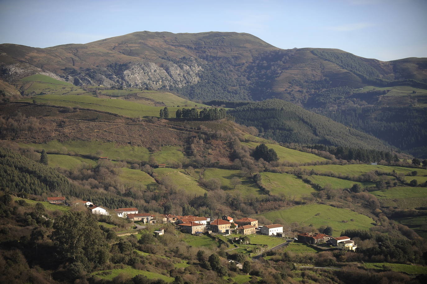 Vista del parque natural de Armañón