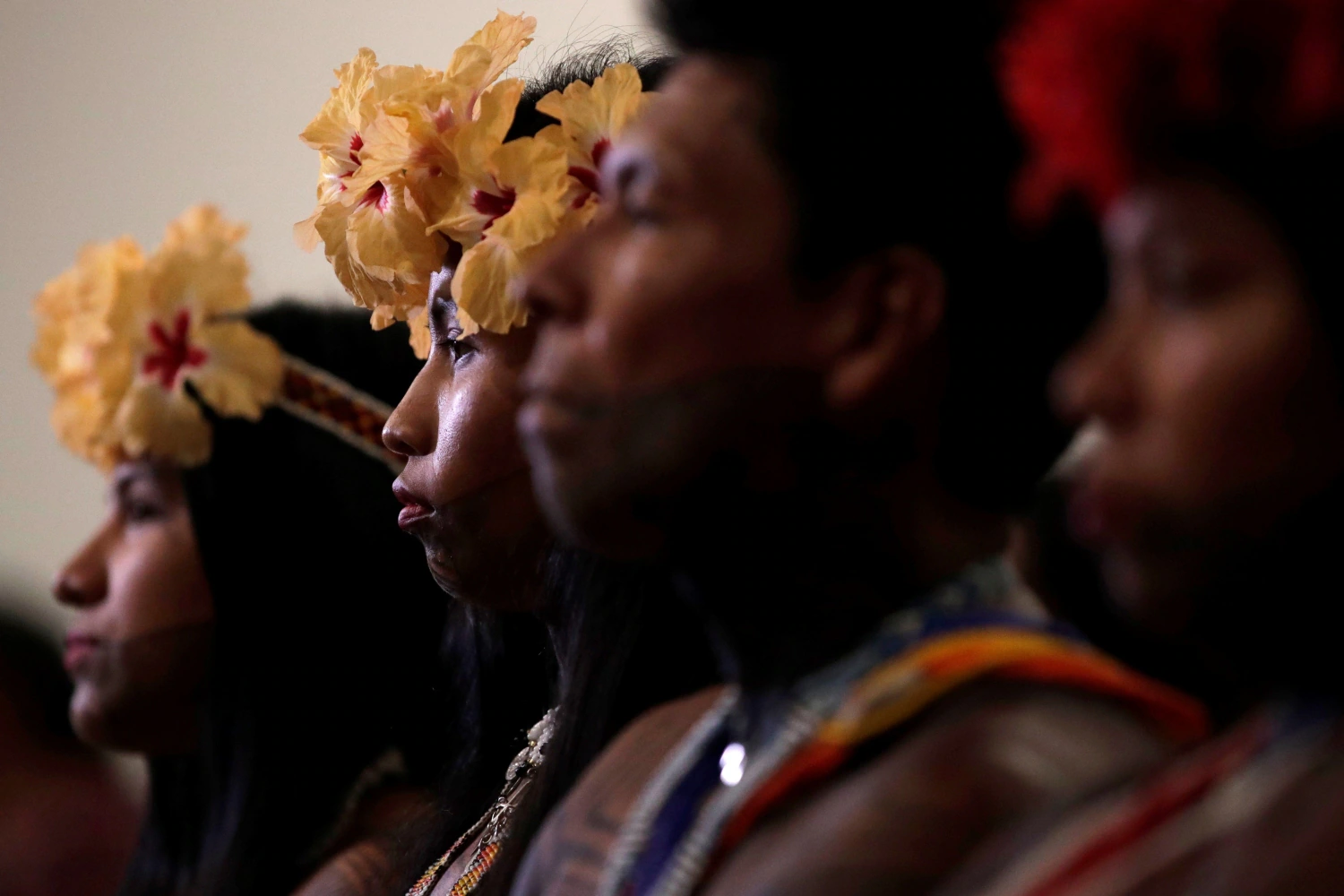 Mujeres de la comarca indígena Emberá-Wounaan participa de la Sesión Extraordinaria del Consejo Nacional de Desarrollo Integral de los Pueblos Indígenas en ciudad de Panamá (Panamá). Decenas de indígenas de diferentes comarcas se reúnen para conmemorar el día internacional de los Pueblos Indígenas. 