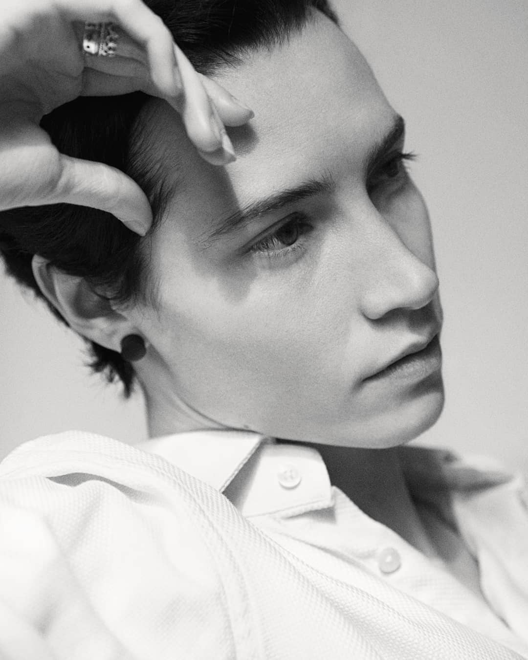 Krow Kian nació chica y quiere ayudar a gente que no encaja en sus cuerpos