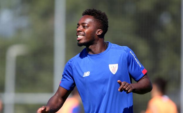 Iñaki Williams durante un entrenamiento del Athletic en Lezama