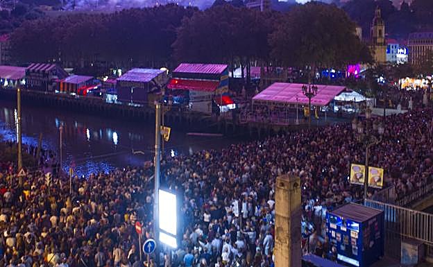 Vistas de las txosnas de Bilbao.
