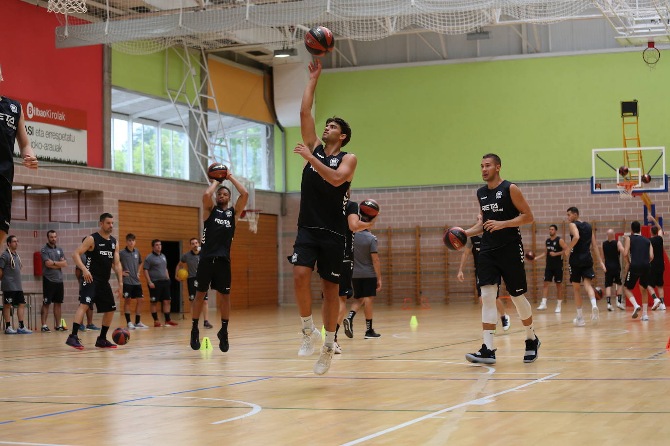 Fotos: Comienza la temporada para el Bilbao Basket