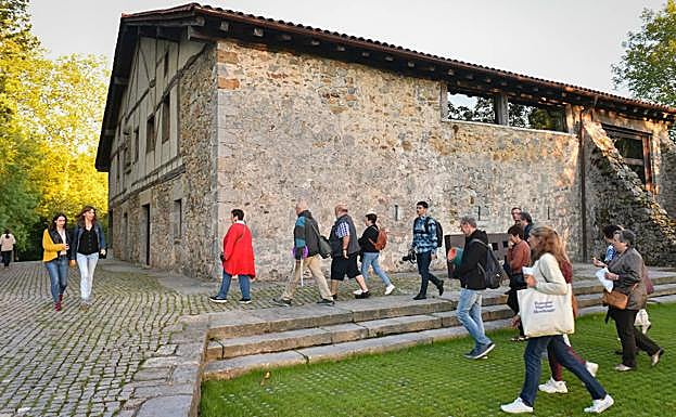 El caserío Zabalaga. 