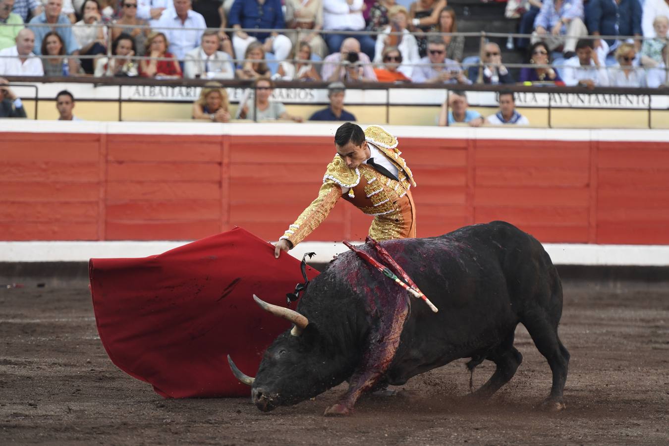 Fotos: Puerta grande de Paco Ureña en Vista Alegre tras cortar cuatro orejas