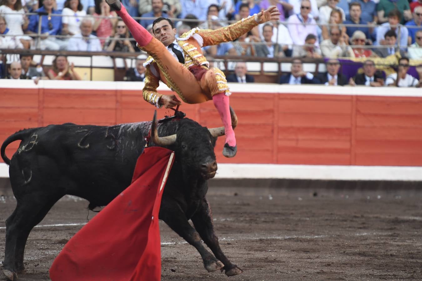 Fotos: Puerta grande de Paco Ureña en Vista Alegre tras cortar cuatro orejas