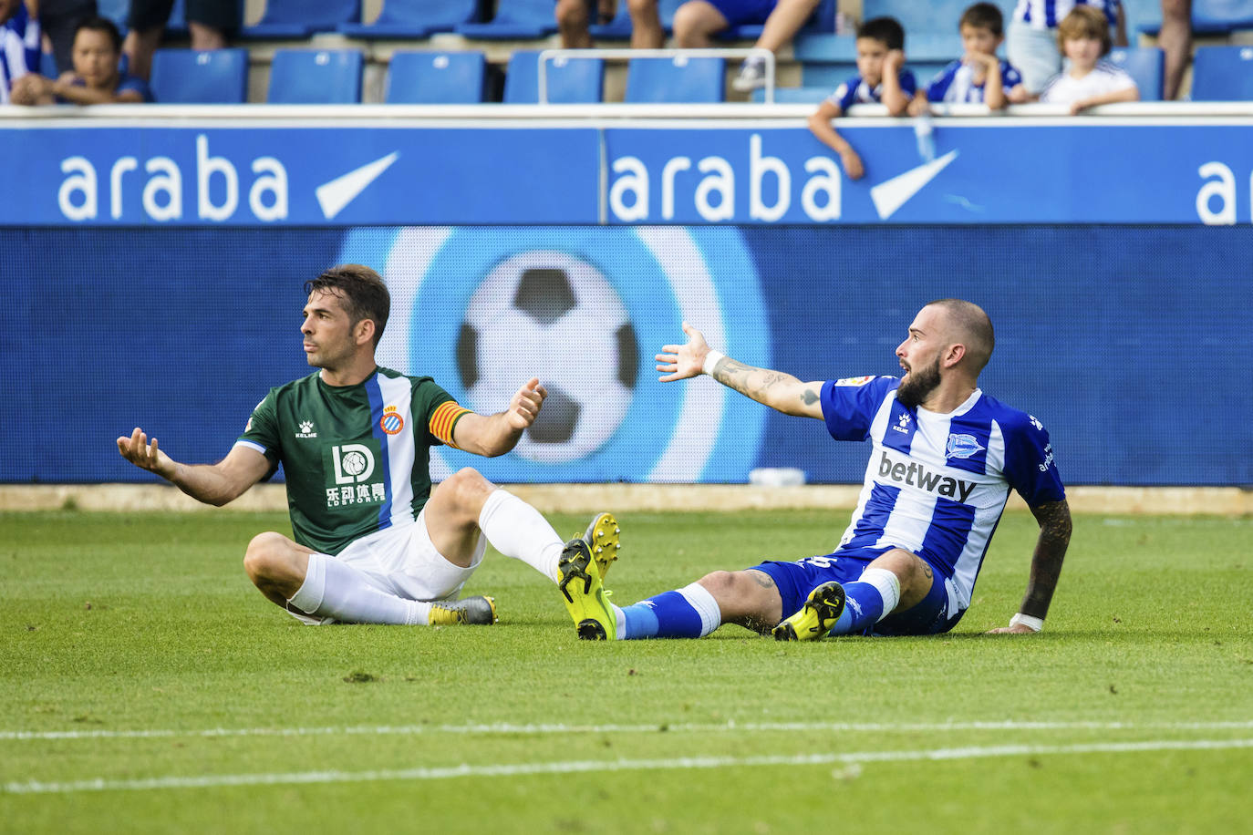 Las mejores fotos del encuentro de la segunda jornada de LaLiga disputado en el estadio de Mendizorroza