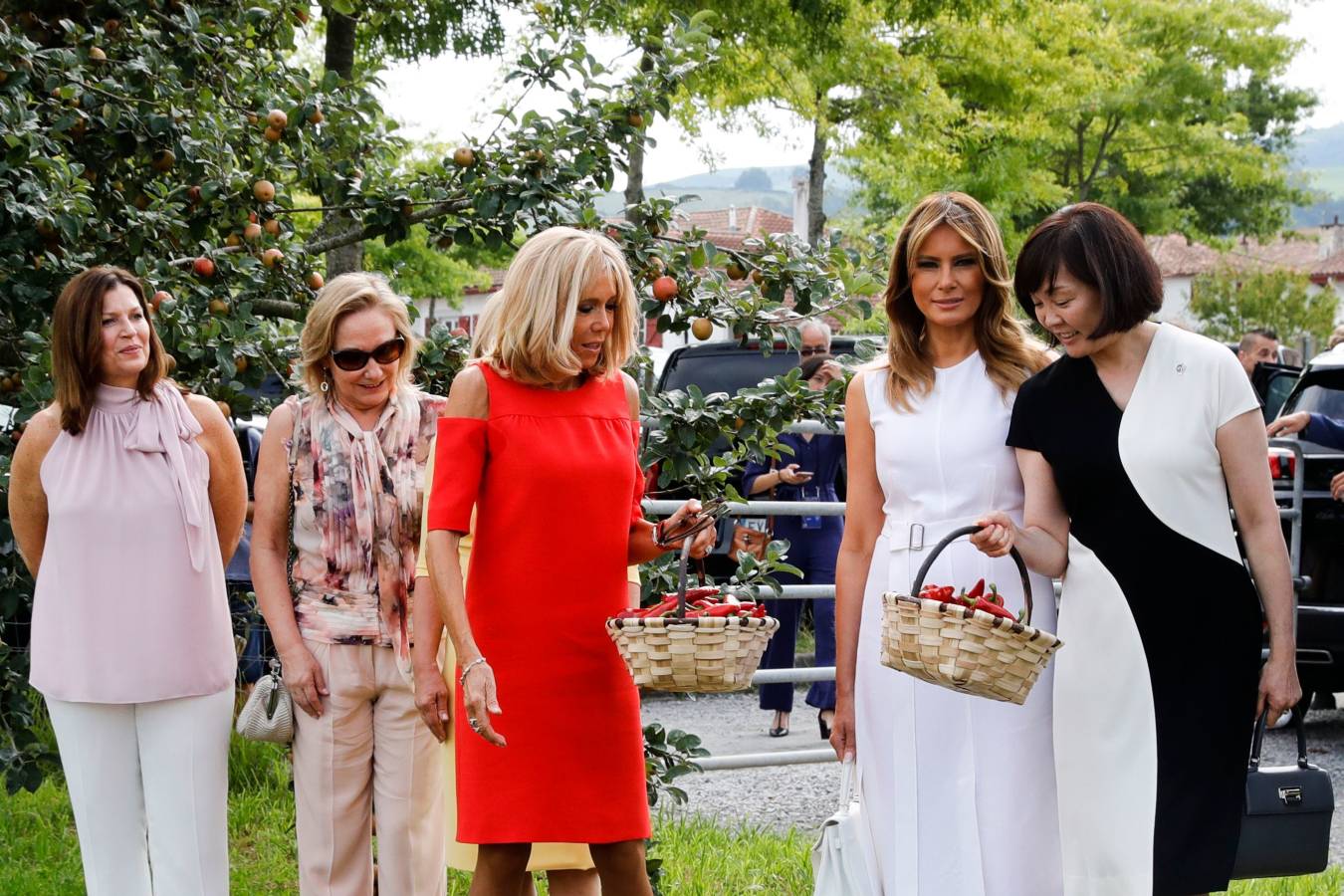 Fotos: Las primeras damas, a ritmo de aurresku y pelota en Biarritz