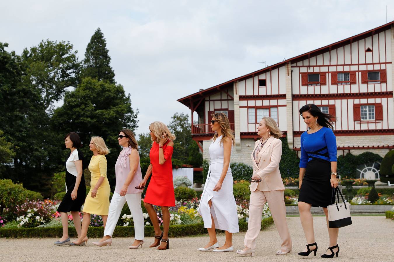 Fotos: Las primeras damas, a ritmo de aurresku y pelota en Biarritz