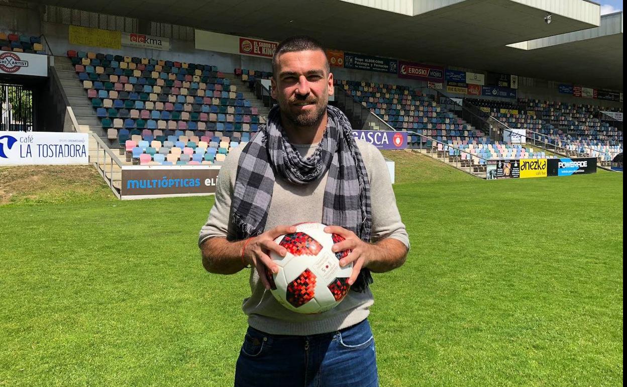 Carles Marc, en Lasesarre el día de su presentación.