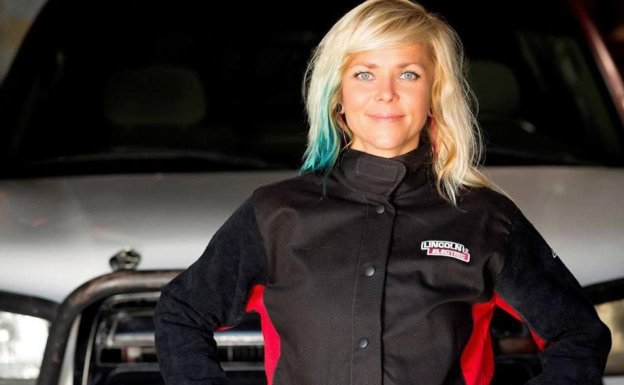 Muere la piloto Jessi Combs cuando buscaba batir el récord de velocidad en EEUU
