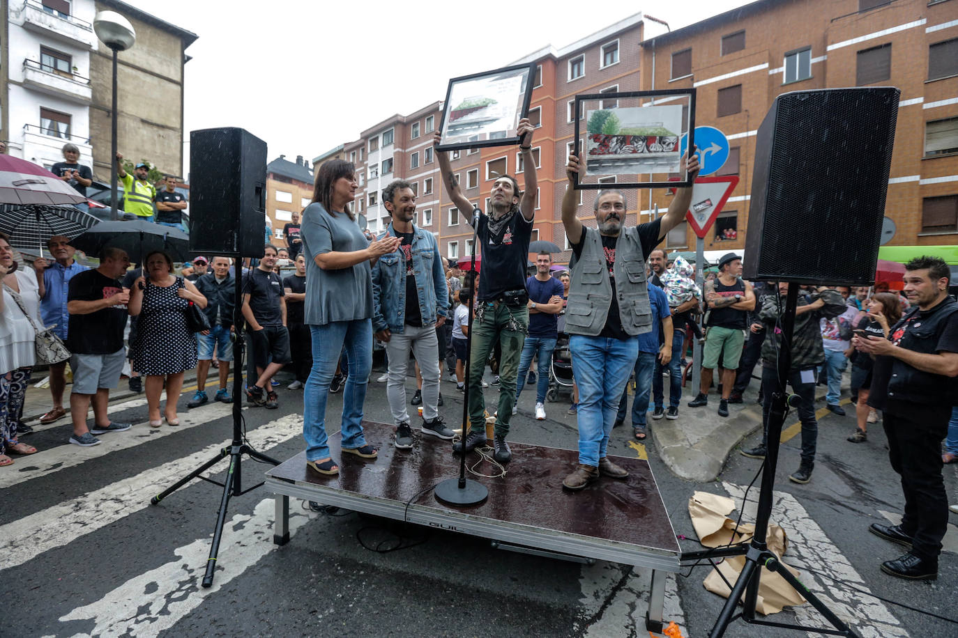 El punk nunca muere y menos en la localidad de la Margen Izquierda
