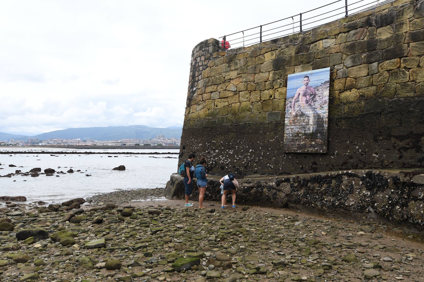 Fotos: Las mareas vivas dejan al desnudo las playas de Bizkaia