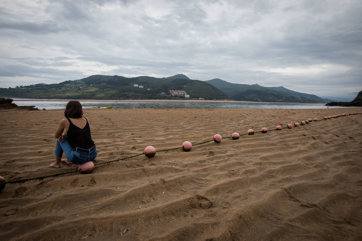Fotos: Las mareas vivas dejan al desnudo las playas de Bizkaia