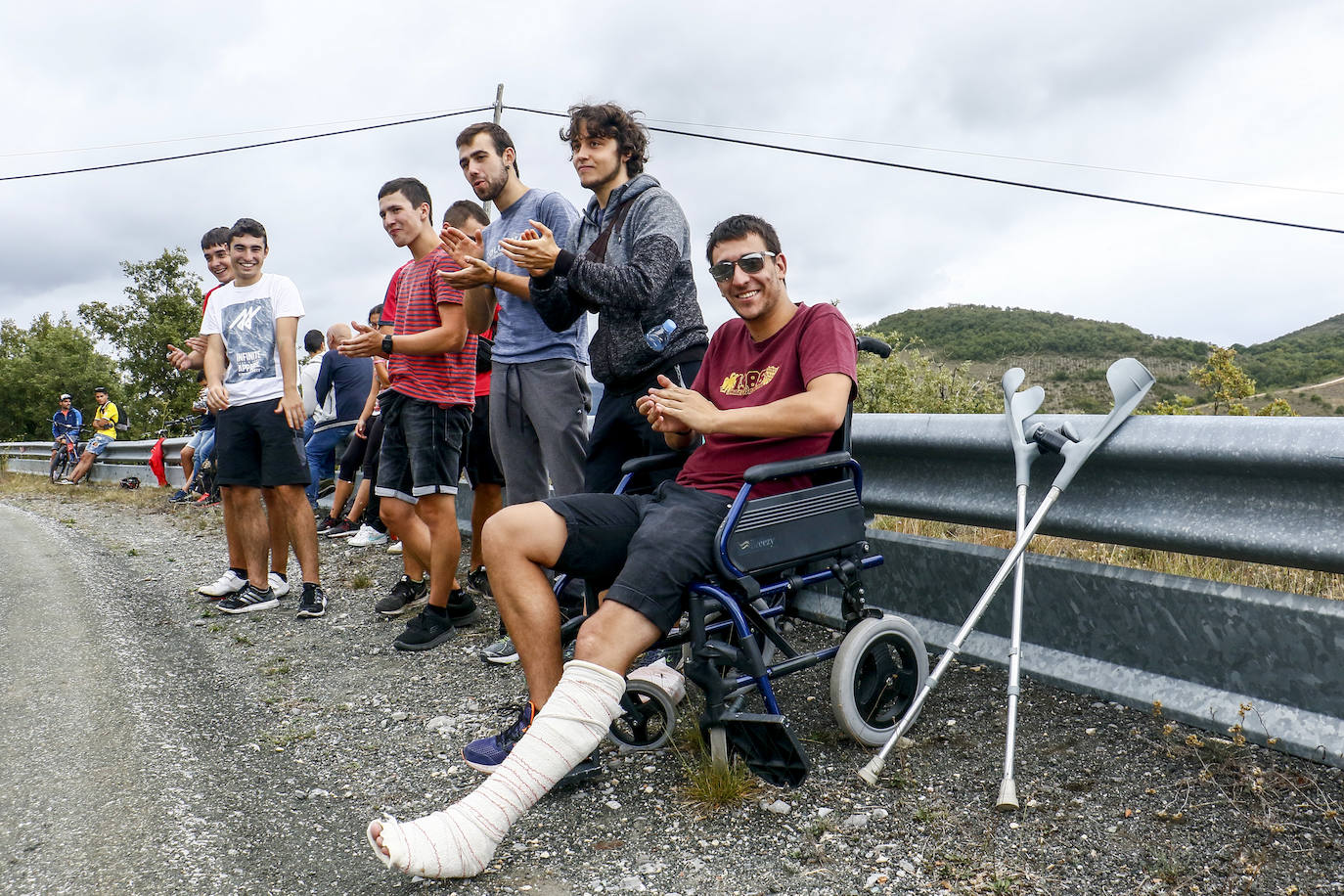Fotos: La Vuelta hace disfrutar a los aficionados a su paso por Álava