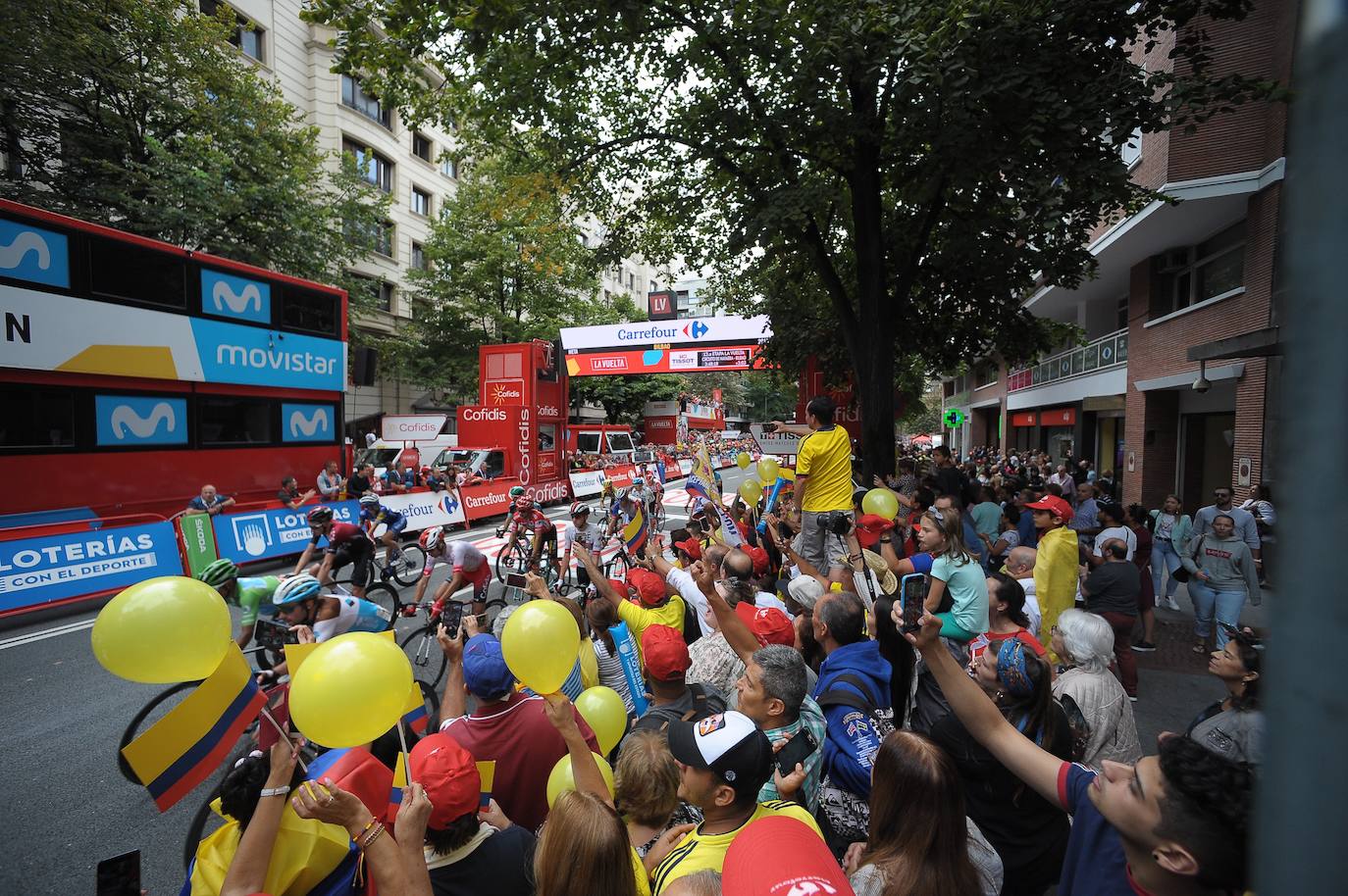 La ciudad muestra este jueves una estampa inusual por el paso de la prueba ciclista