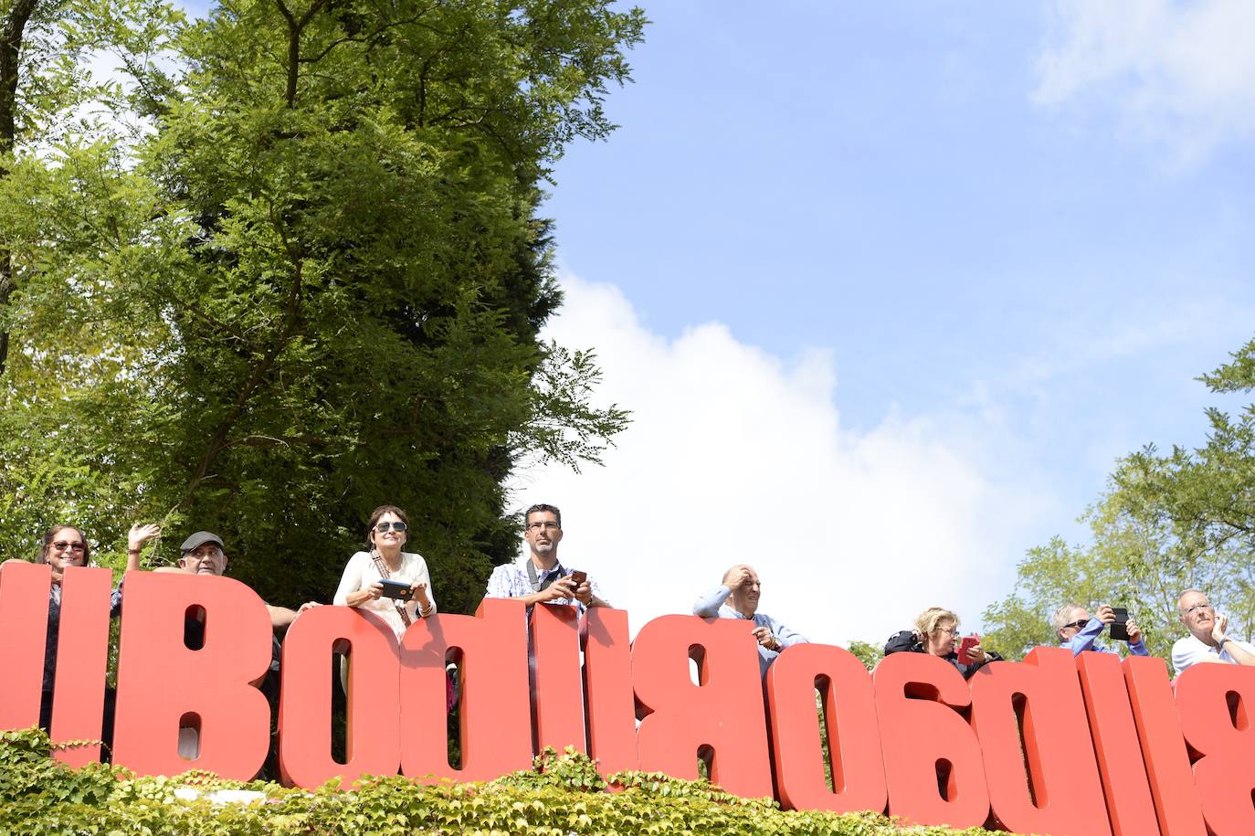 La ciudad muestra este jueves una estampa inusual por el paso de la prueba ciclista