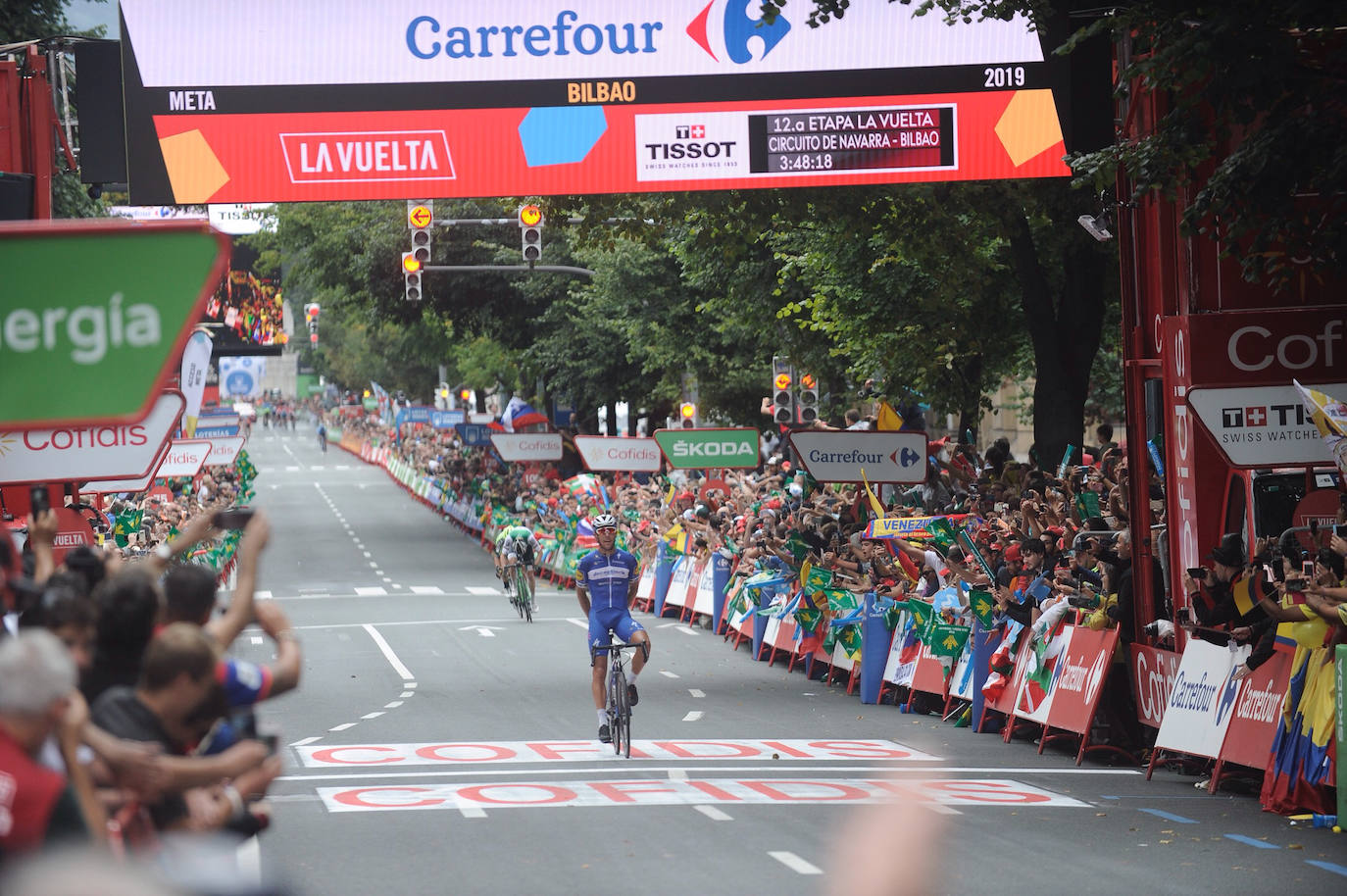 La ciudad muestra este jueves una estampa inusual por el paso de la prueba ciclista