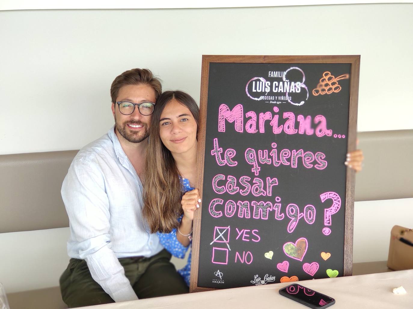 Luis Gabriel Paulín sorprendió a su novia Mariana durante una reciente visita a la popular bodega de Villabuena de Álava