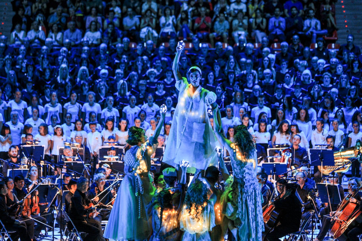 Fotos: &#039;Humanity al Music&#039; el gran espectáculo de la Corporación Mondragón