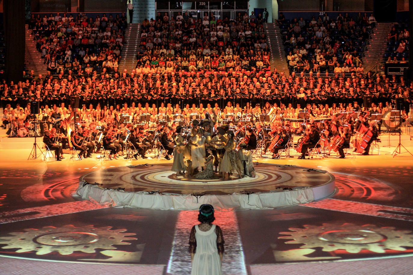 Fotos: &#039;Humanity al Music&#039; el gran espectáculo de la Corporación Mondragón