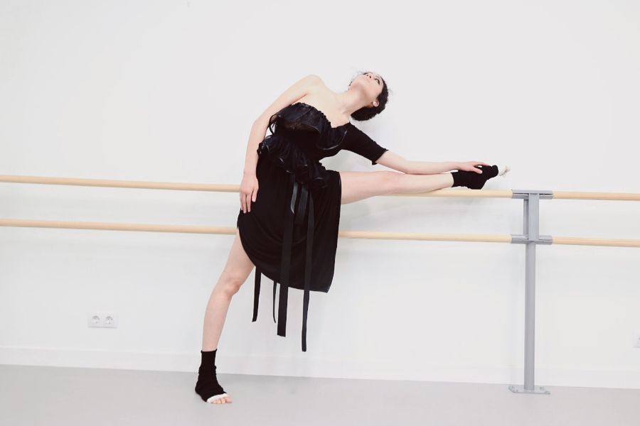 Sonia Fuente es la directora creativa de su firma homónima. Sus colecciones para mujer son cañeras, de estilo noventero y con influencias 'de la calle'