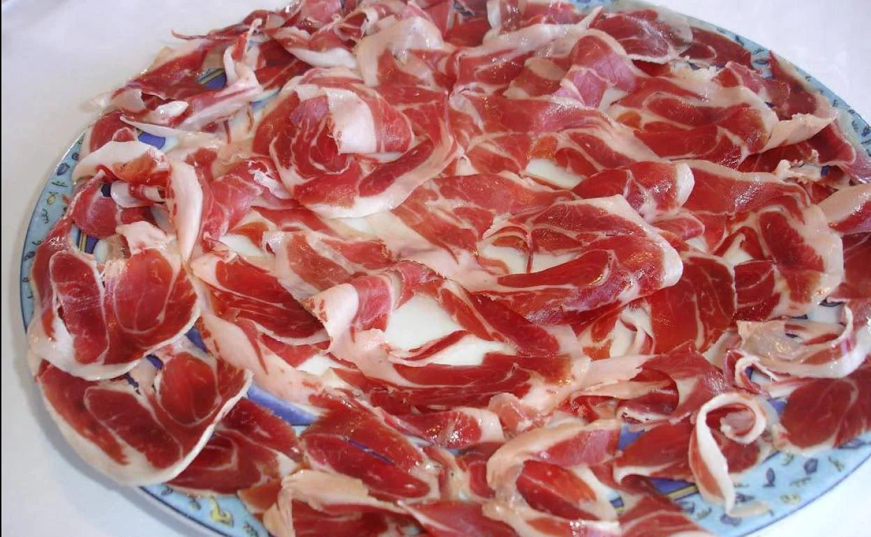 Un plato de jamón de bellota.